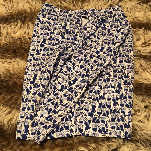 Talbots “ The Perfect Shorts” Elephant Print - Picture 2 of 5